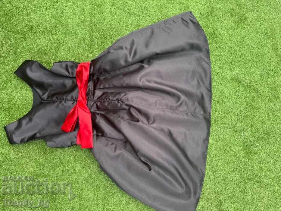 Children's formal dress, 8–9 years (height 134–140 cm) with price € 25.00 | 48.90 BGN