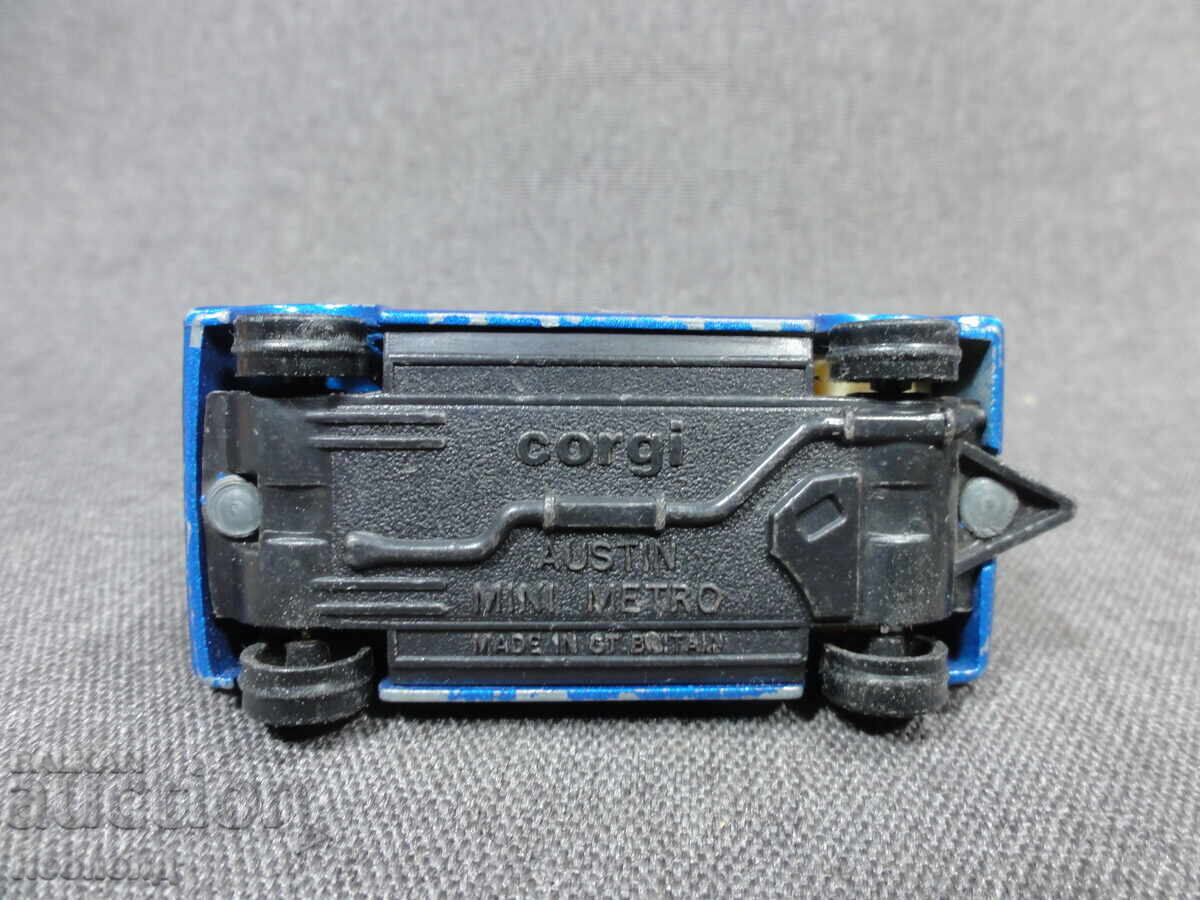 MAȘINUȚĂ METALICĂ RETRO VECHE CORGI JUNIORS AUSTIN MINI METRO - 6