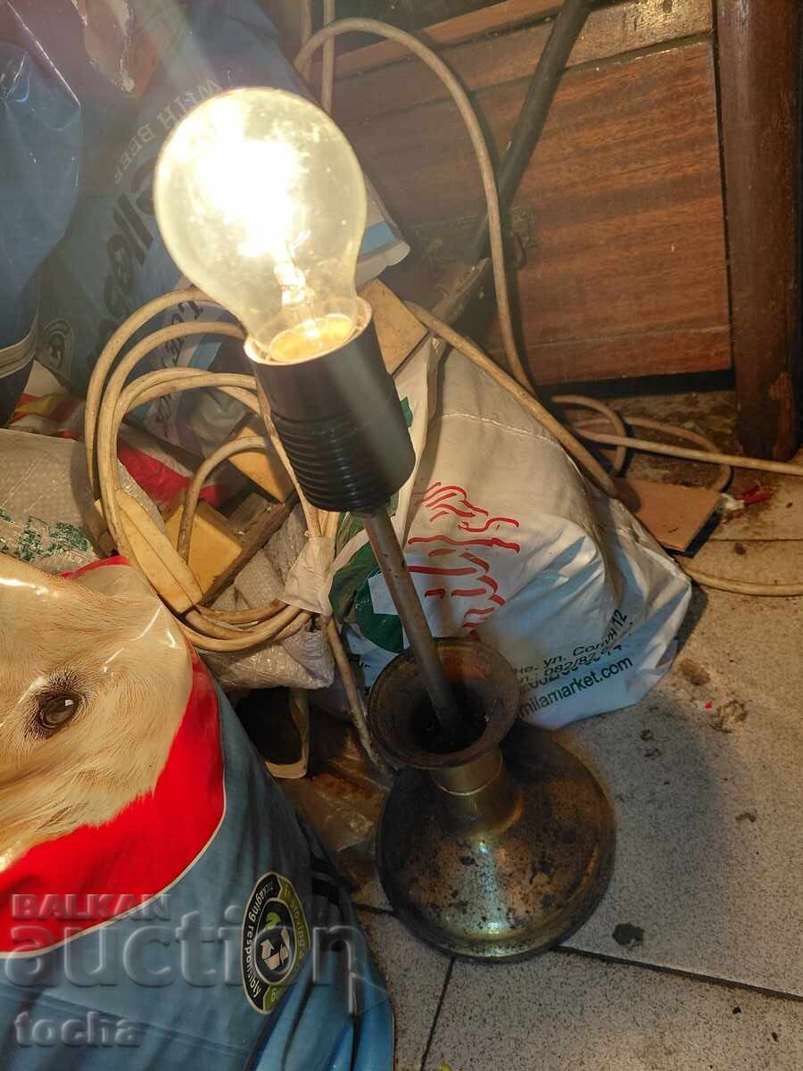Livrarea Lampă veche nr. 12, alamă/bronz