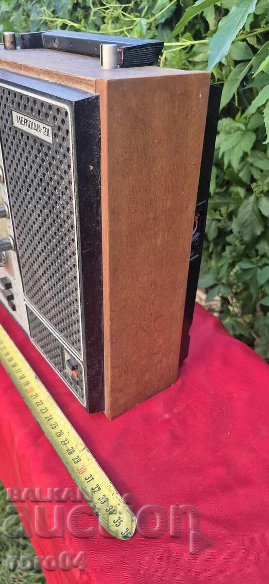 Auction  RADIO - MERIDIAN - 211