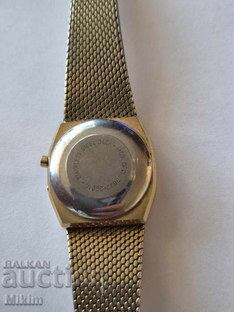 Royal gold-plated watch with price € 0.01 | 0.02 BGN Royal gold-plated watch with price € 0.01 | 0.02 BGN