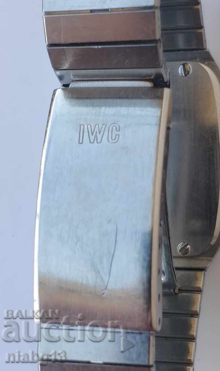 Livrarea IWC International Watch Co