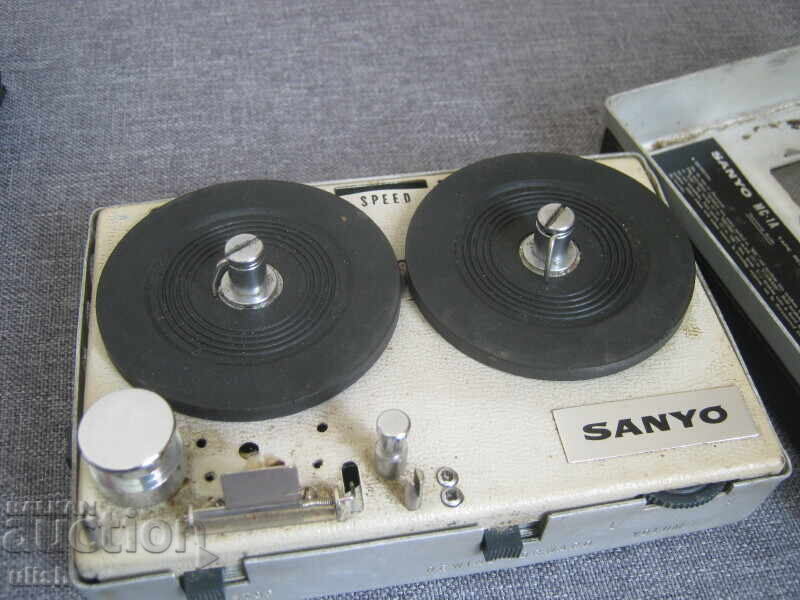 Licitație Magnetofon portabil Sanyo MC1-A