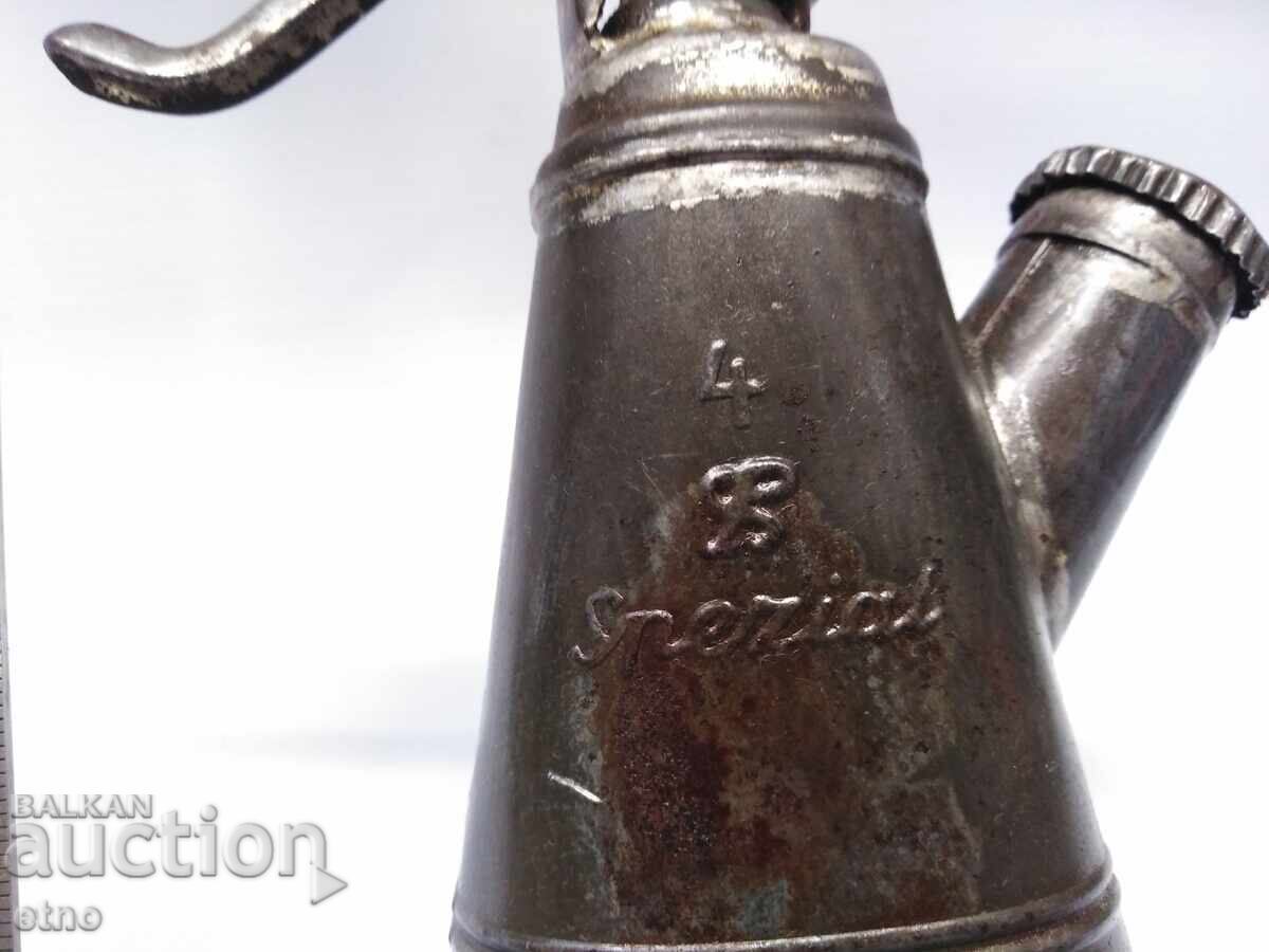 1940 "SPEZIAL" WWII, ULEIATOR GERMAN VINTAGE, Uleier cu preț € 25.00 | 48.90 BGN