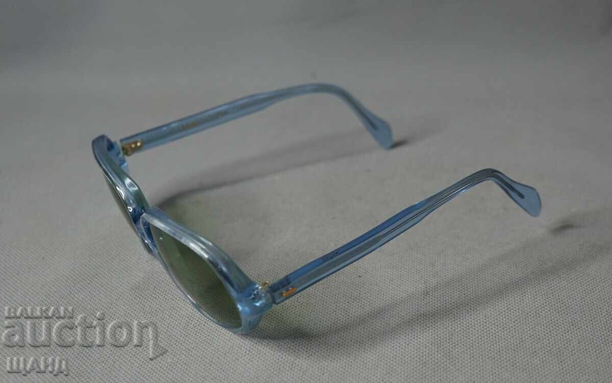 Licitație LEDA 52/20 Ochelari de soare retro vechi