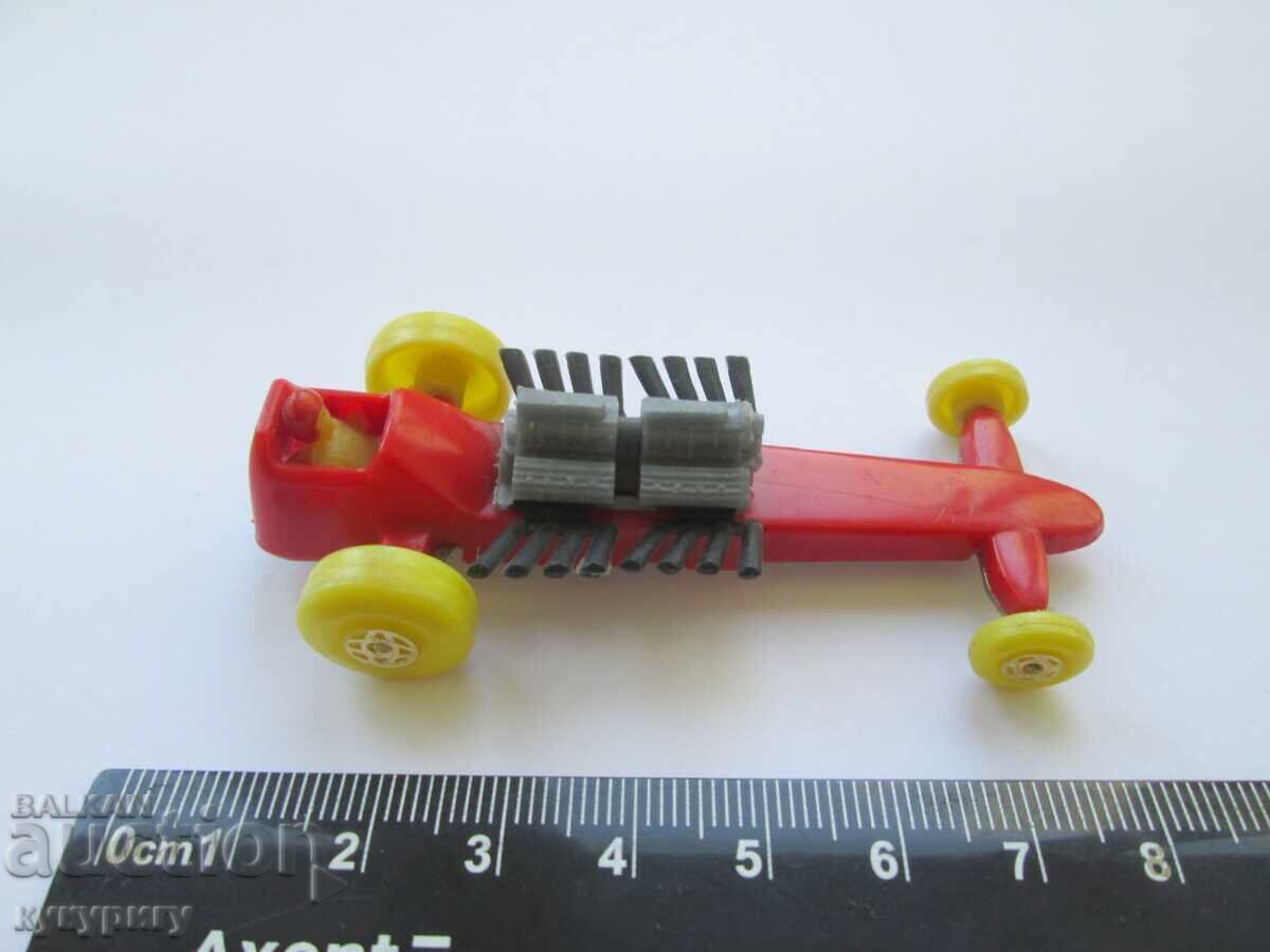 Livrarea Veche jucărie socialistă pentru copii mașinuță de plastic dragster Livrarea Veche jucărie socialistă pentru copii mașinuță de plastic dragster