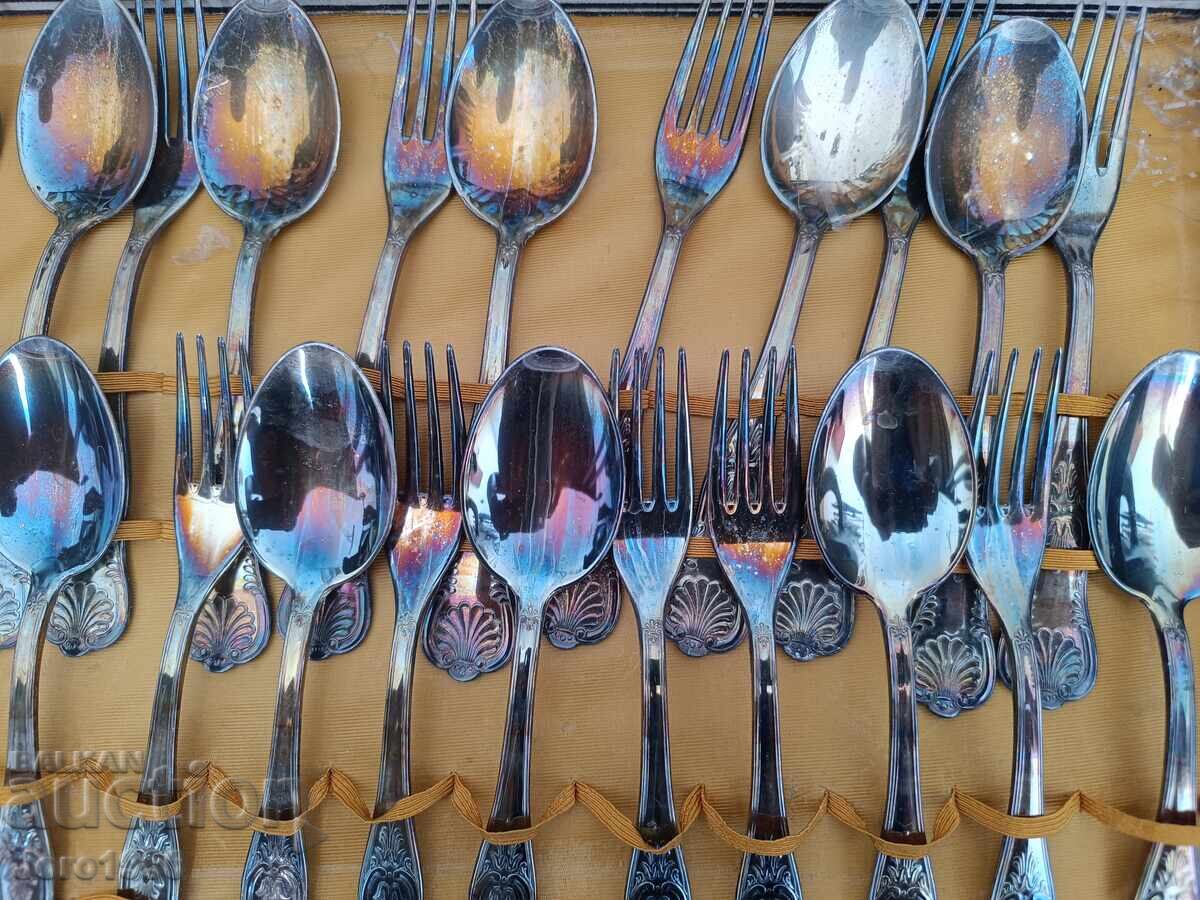 Retro vintage cutlery set in original case - 6