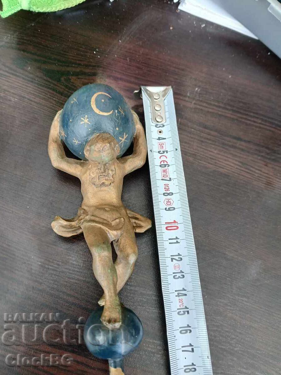 Licitație Figurină Atlas din lemn de la un ceas antic olandez frizon Licitație Figurină Atlas din lemn de la un ceas antic olandez frizon