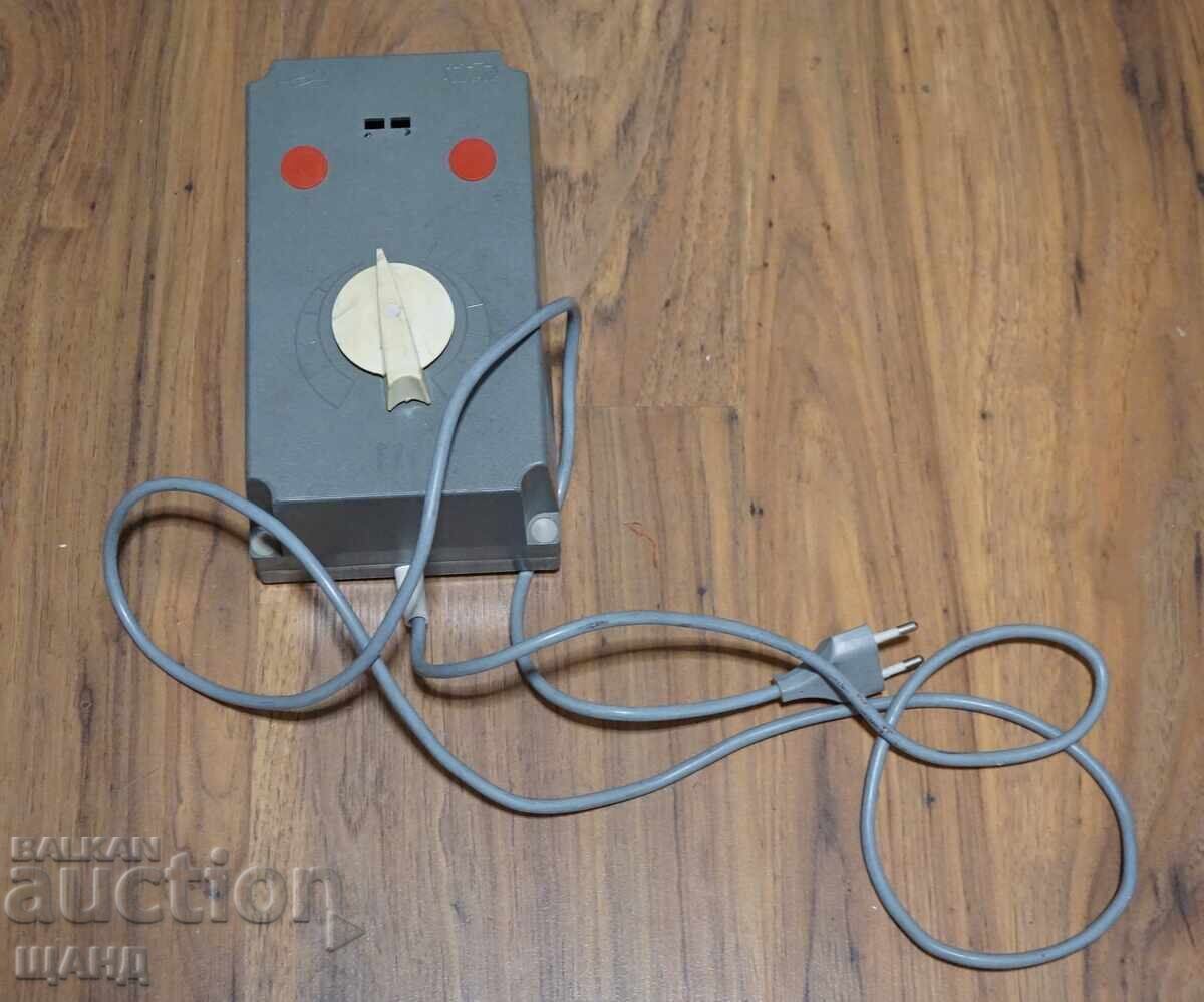PIKO FZ 1 Sursă de alimentare pentru trenuleț electric cu preț € 10.55 | 20.63 BGN
