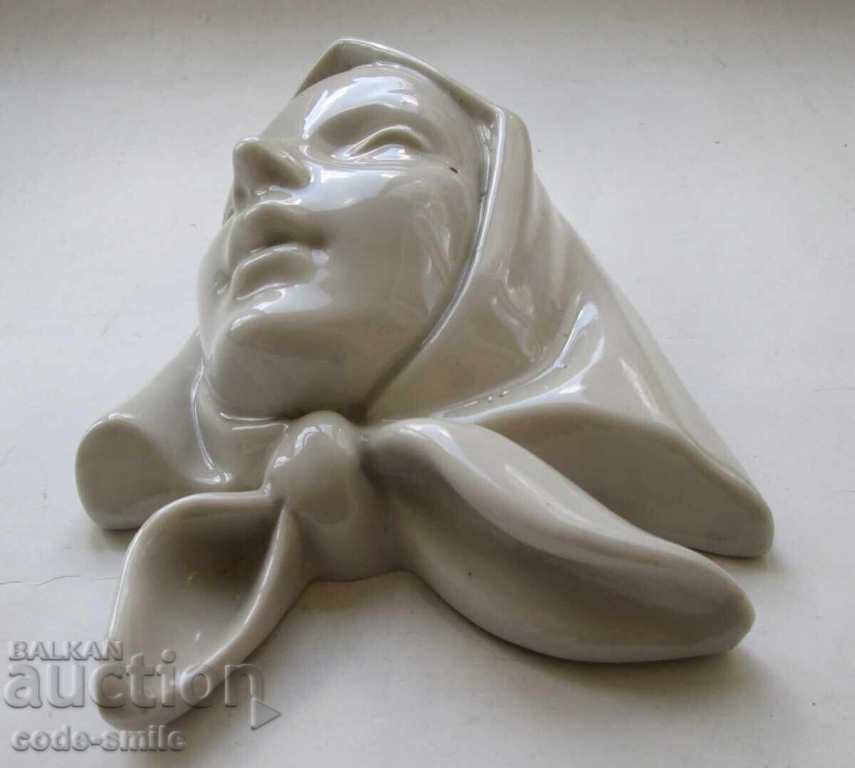 Auction Vintage Bulgarian porcelain female face wall figurine Auction Vintage Bulgarian porcelain female face wall figurine