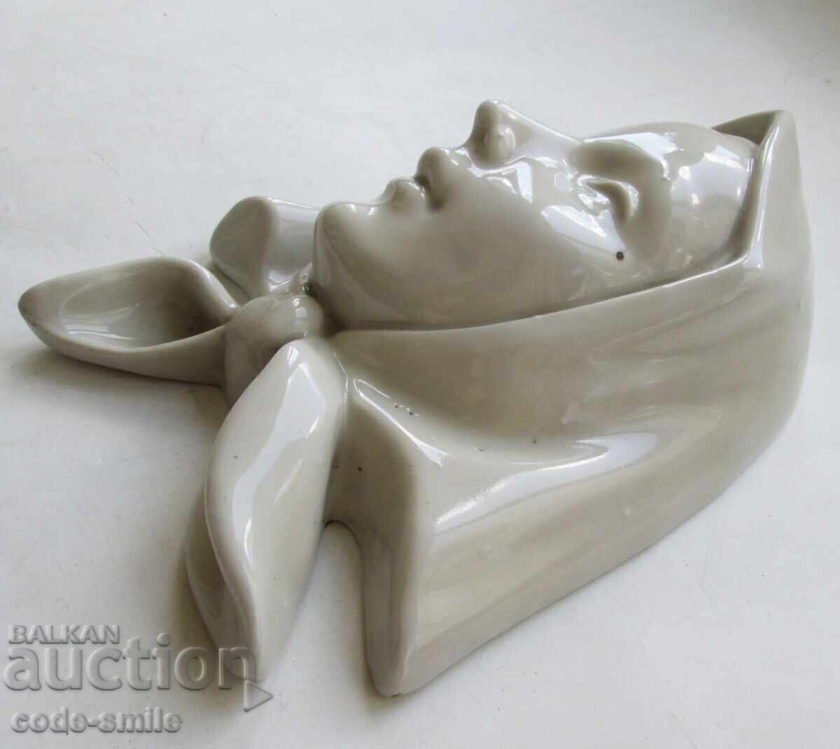 Vintage Bulgarian porcelain female face wall figurine - 7 Vintage Bulgarian porcelain female face wall figurine - 7