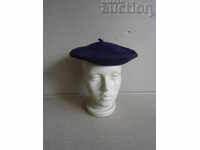 old woolen take shooter of an artist