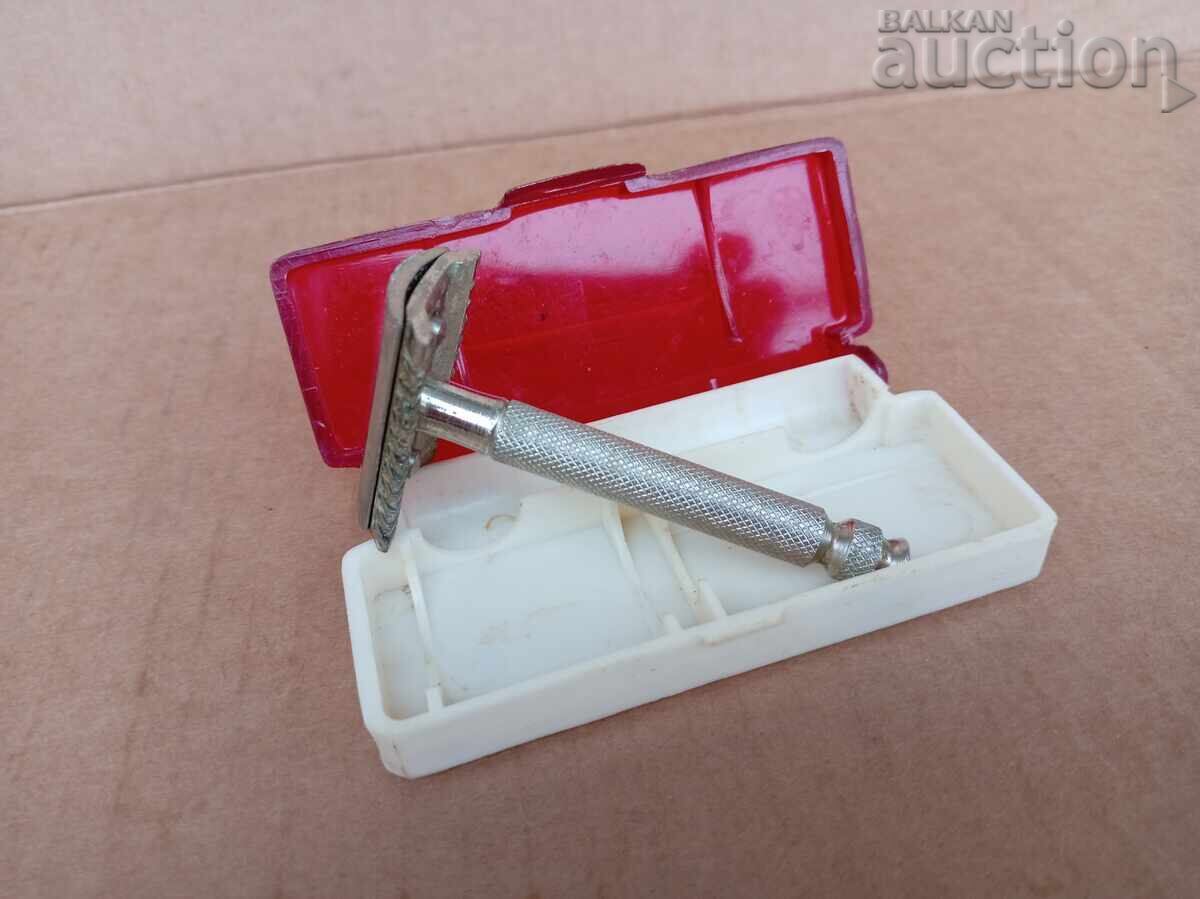 Delivery of TPK Bratski Trud Sandanski Razor 70s Delivery of TPK Bratski Trud Sandanski Razor 70s