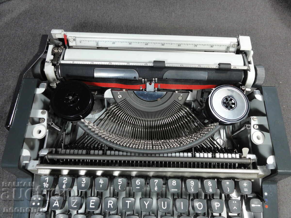 MAȘINĂ DE SCRIS RETRO VECHE OLYMPIA TRAVELLER DE LUXE GERMANIA - 5