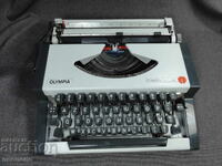 MAȘINĂ DE SCRIS RETRO VECHE OLYMPIA TRAVELLER DE LUXE GERMANIA