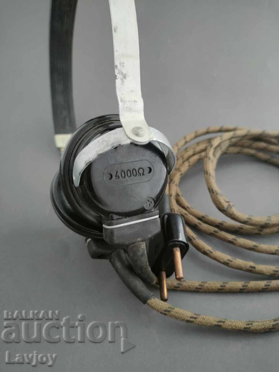 Delivery of Vintage military bakelite headphones