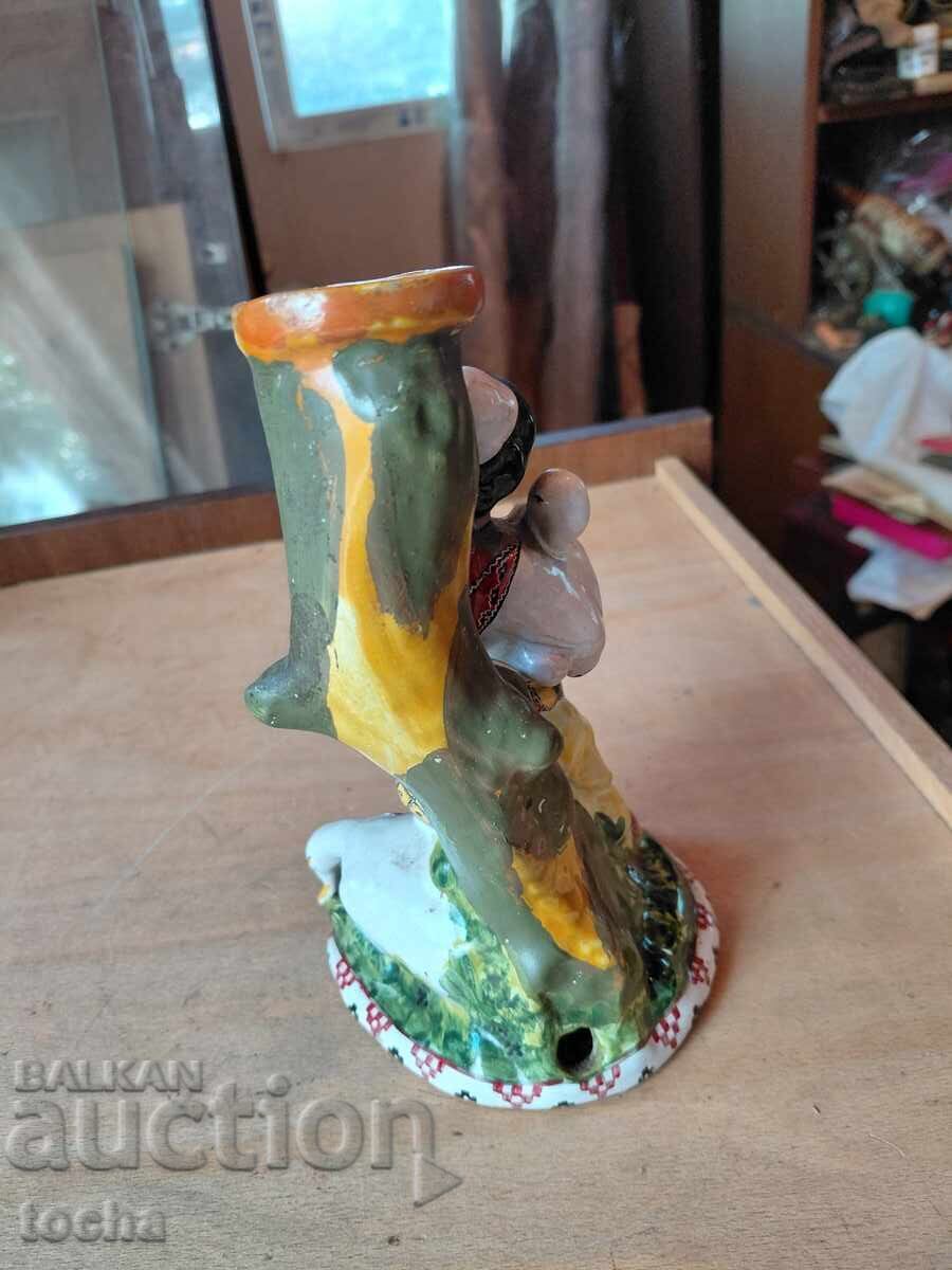 Livrarea A 2-a figurină - vază, porțelan, ceramică