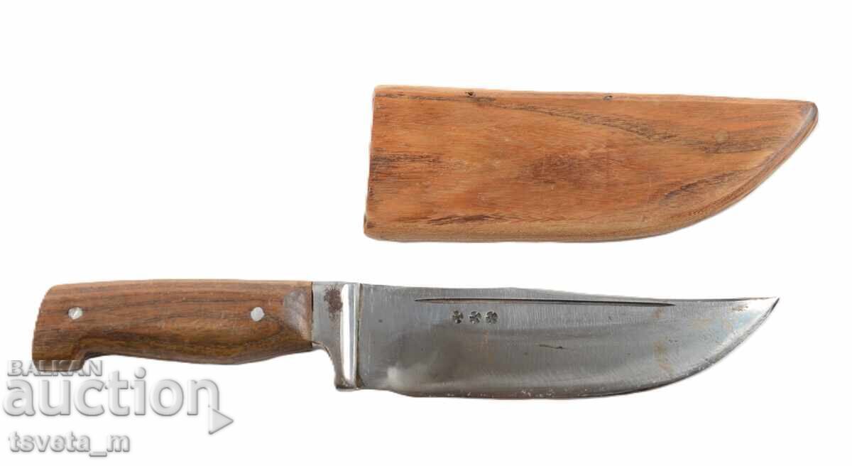 Cuțit de vânătoare cu teacă din lemn cu preț € 25.00 | 48.90 BGN Cuțit de vânătoare cu teacă din lemn cu preț € 25.00 | 48.90 BGN