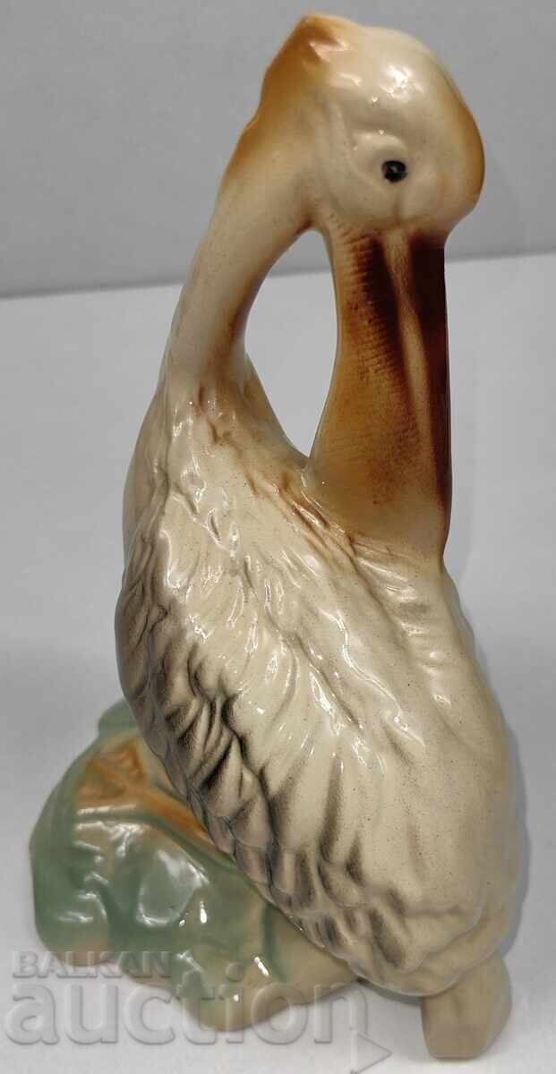 FIGURINĂ DIN PORȚELAN PASĂRE PELICAN STARE BUNĂ - 5