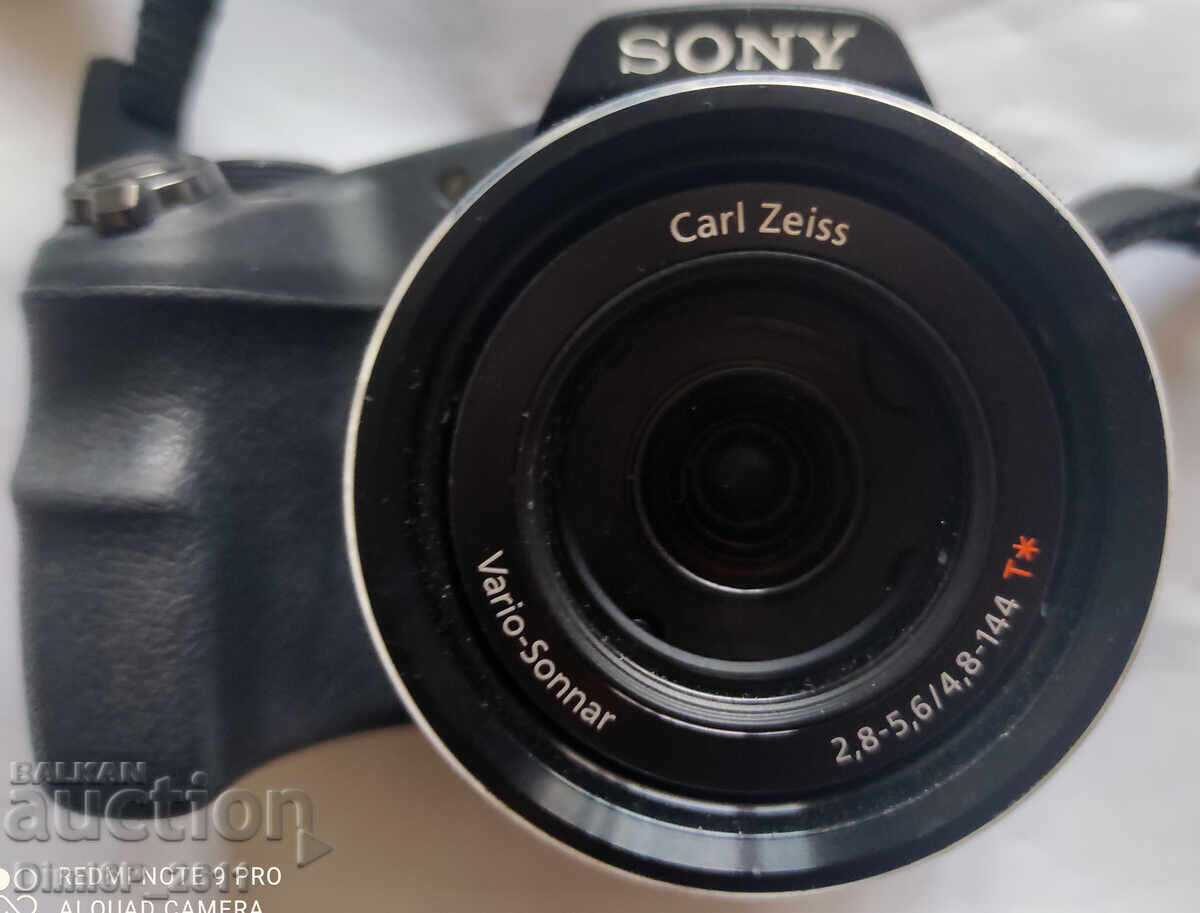 Цифров фотоапарат Sony Vario - Sonnar Carl Zeiss