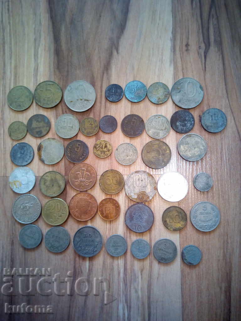 Lot de monede străine și bulgare, 44 bucăți