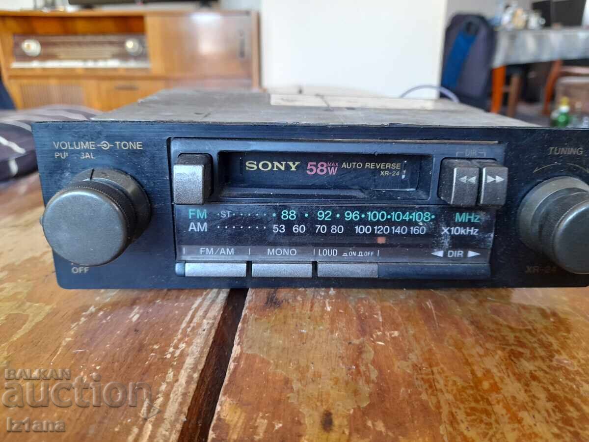 Radio-casetofon auto vintage Sony XR-24 cu preț € 52.00 | 101.70 BGN