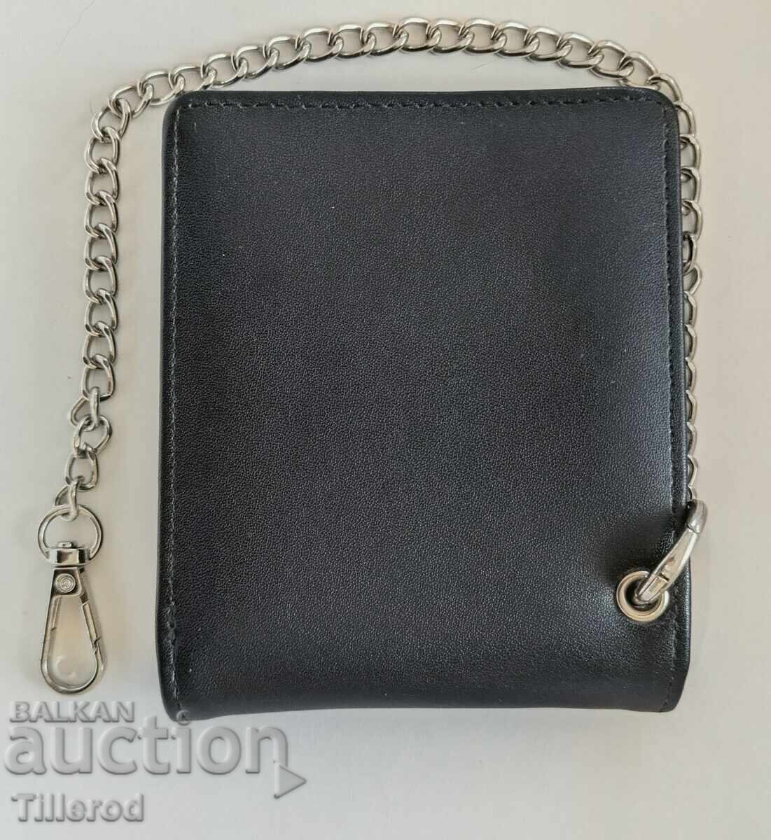 Portofel antifurt Baellerry cu lanț cu preț € 5.00 | 9.78 BGN Portofel antifurt Baellerry cu lanț cu preț € 5.00 | 9.78 BGN
