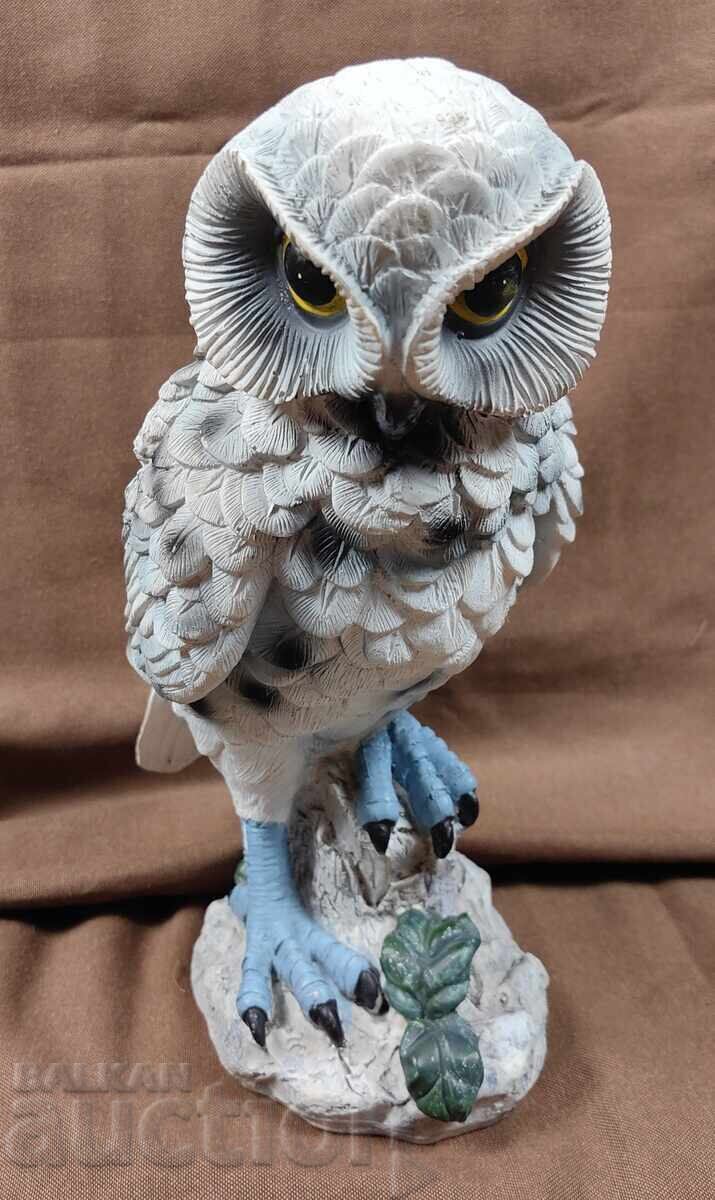 LARGE GREAT HORNED OWL BIRD FIGURE STATUETTE LARGE GREAT HORNED OWL BIRD FIGURE STATUETTE