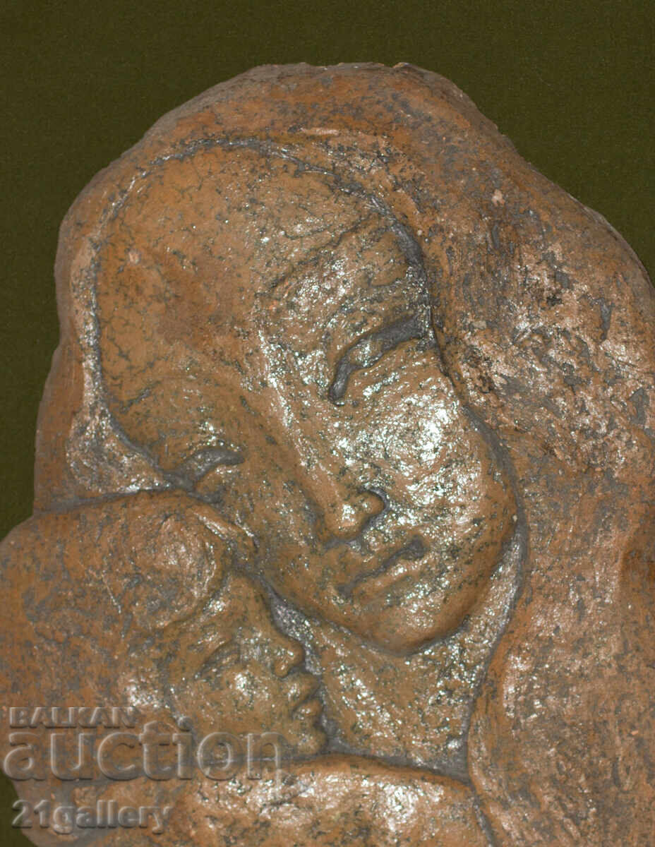 Доставка на Минка Христова (1924 - 2023 ) скулптура " Майка "
