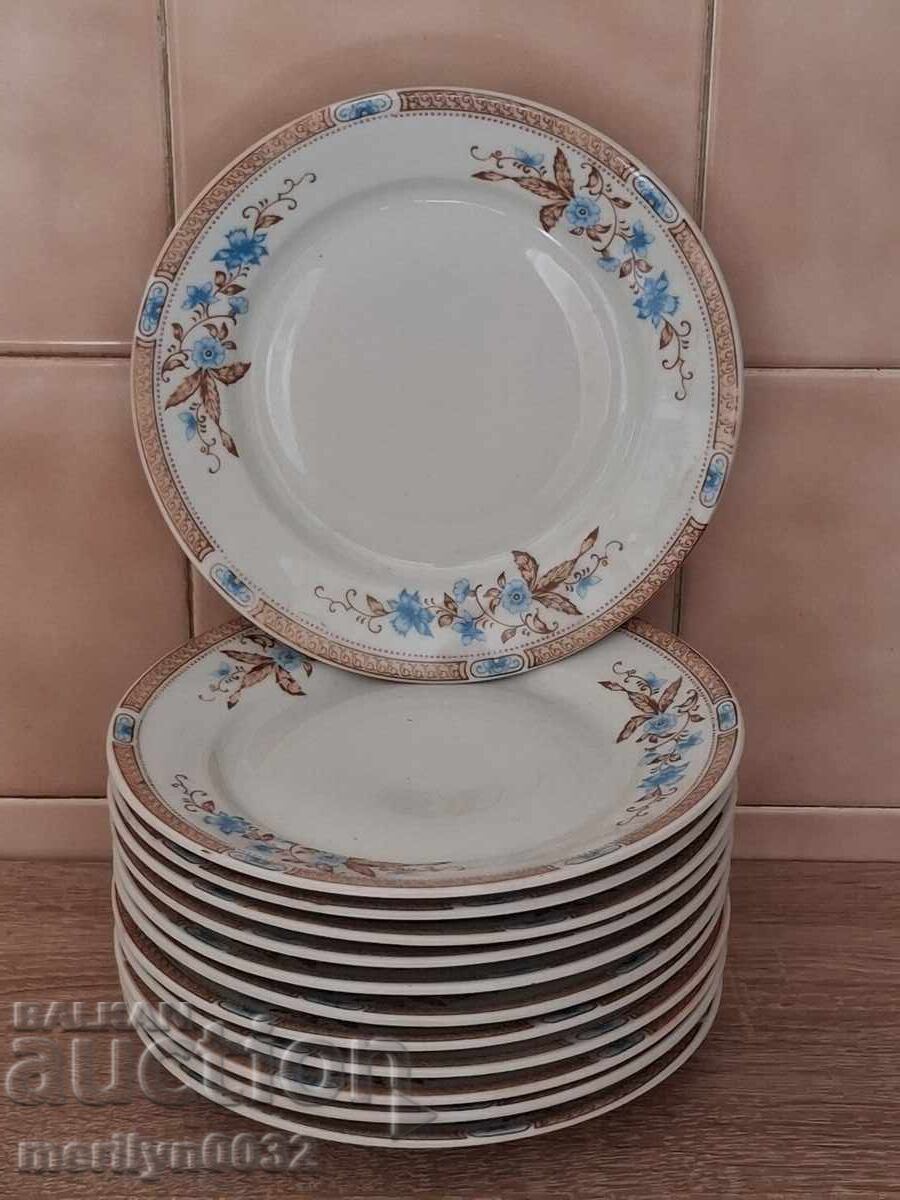 Чиния български СОЦ.ПОРЦЕЛАН 12броя 70-те год НРБ с цена € 86.94 | 170.04 лв. Чиния български СОЦ.ПОРЦЕЛАН 12броя 70-те год НРБ с цена € 86.94 | 170.04 лв.