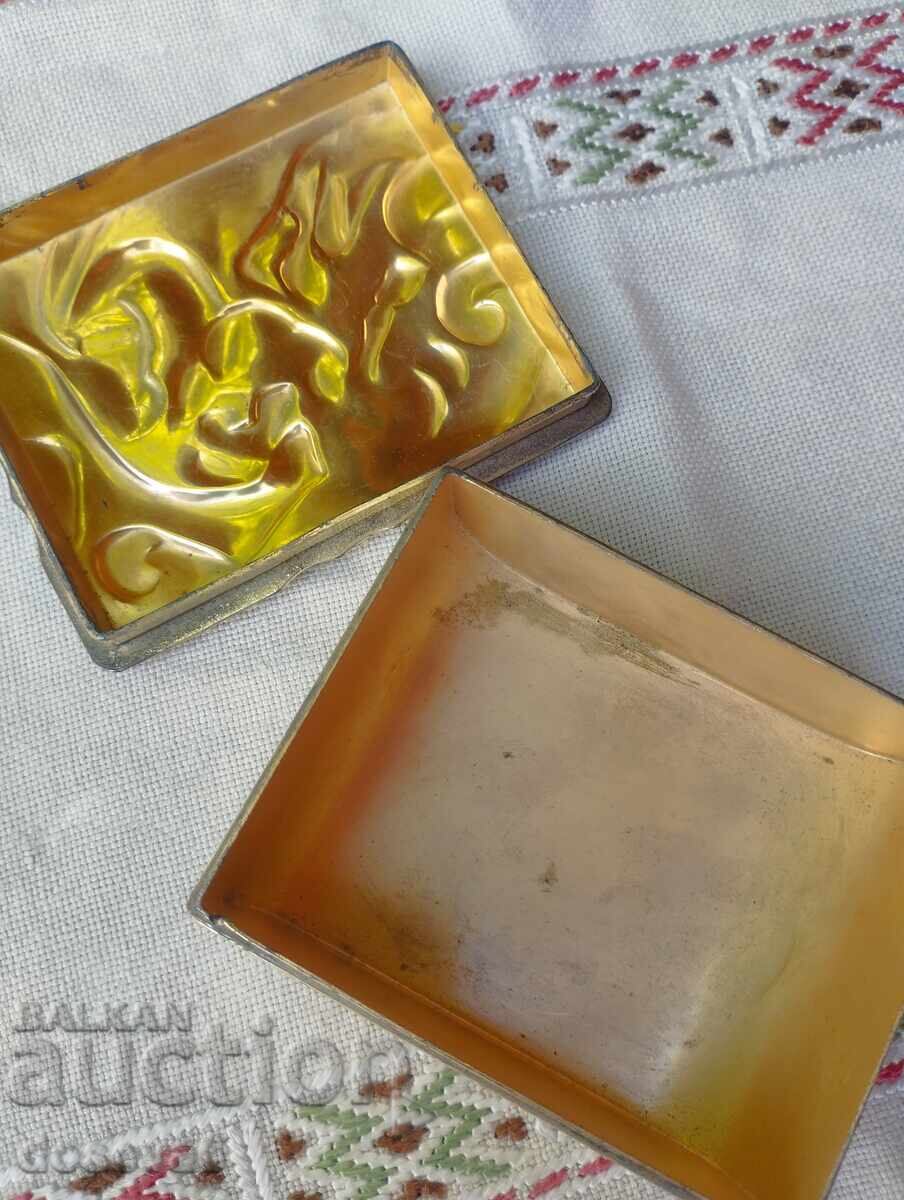Ретро антикварна кутия с релеф – Дракон и Тигър - 5
