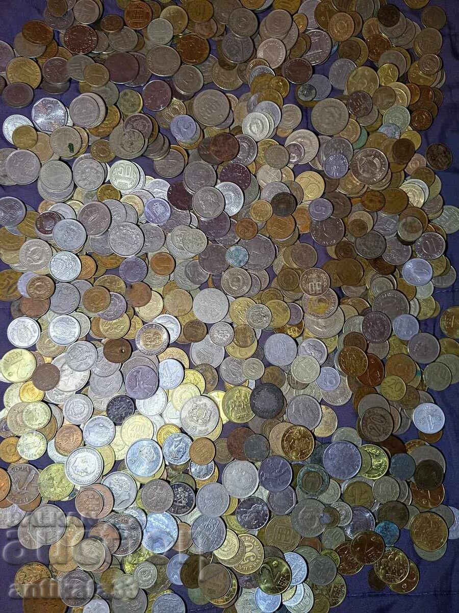Mega lot de peste 5 kg de monede din diferite țări - 5