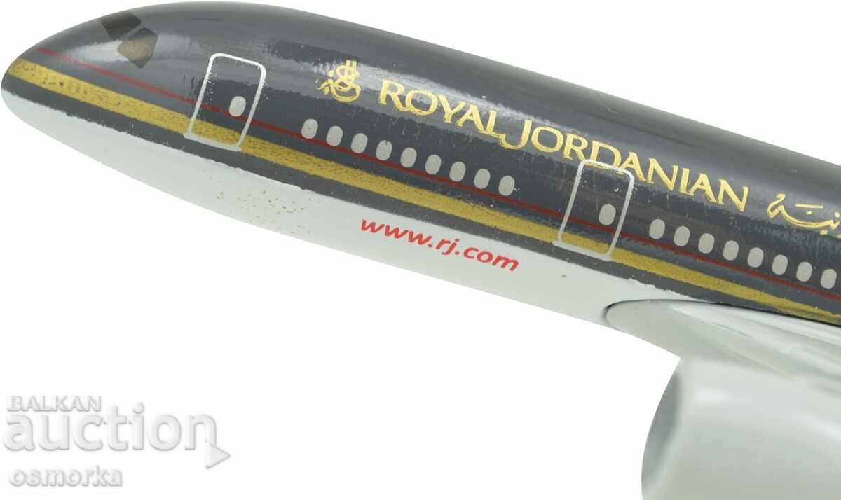 Model avion Boeing 787 Royal Jordanian machetă frumoasă - 6