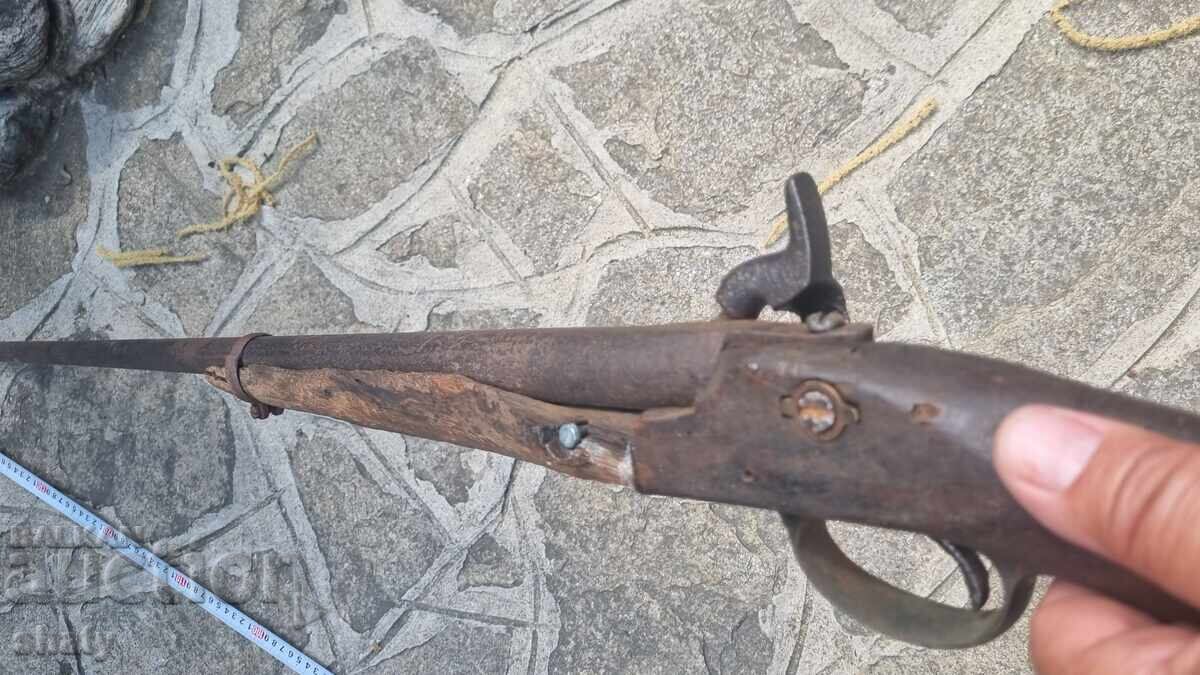 Old haiduk percussion rifle. Combat model - 7