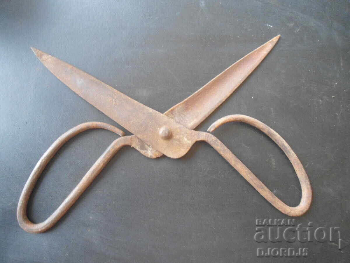 Old forged shears with price € 2.50 | 4.89 BGN