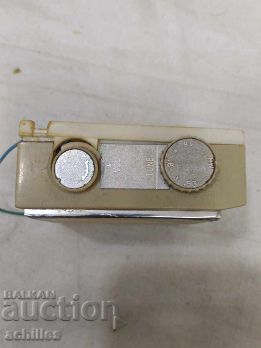 Tranzistor rusesc vechi Cosmos cu preț € 8.00 | 15.65 BGN