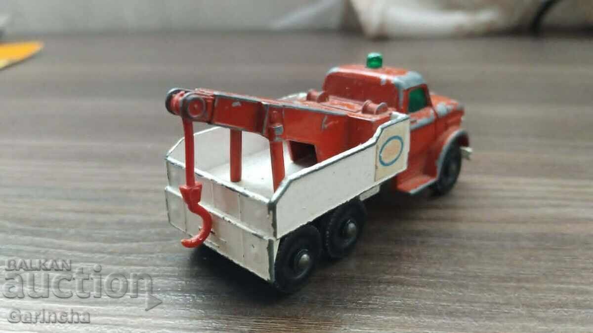 Auction  Matchbox England 1/64