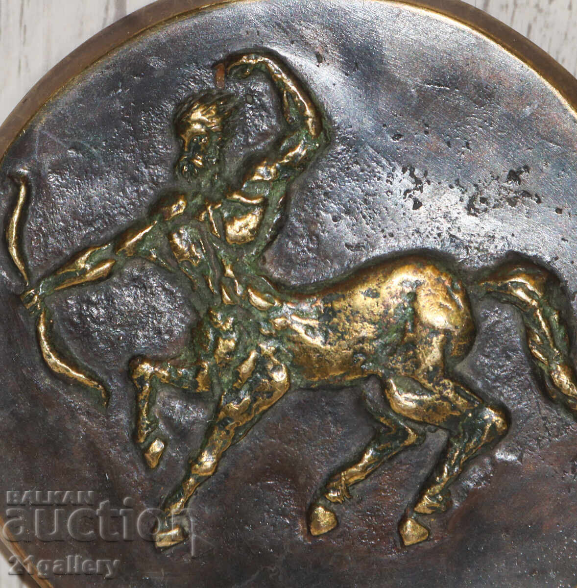 Livrarea Sculptură din bronz de autor, plastică „Centaur”