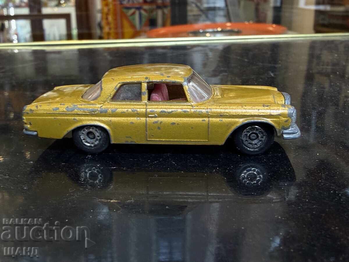 Δημοπρασία Matchbox Bŭlgariya Matchbox Mercedes 300 SE