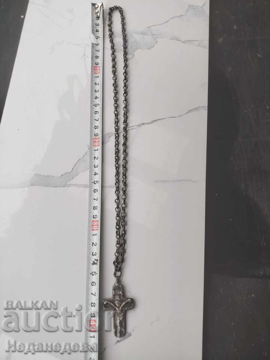 Кръст , синджир , накит , носия с цена € 50.00 | 97.79 лв. Кръст , синджир , накит , носия с цена € 50.00 | 97.79 лв.