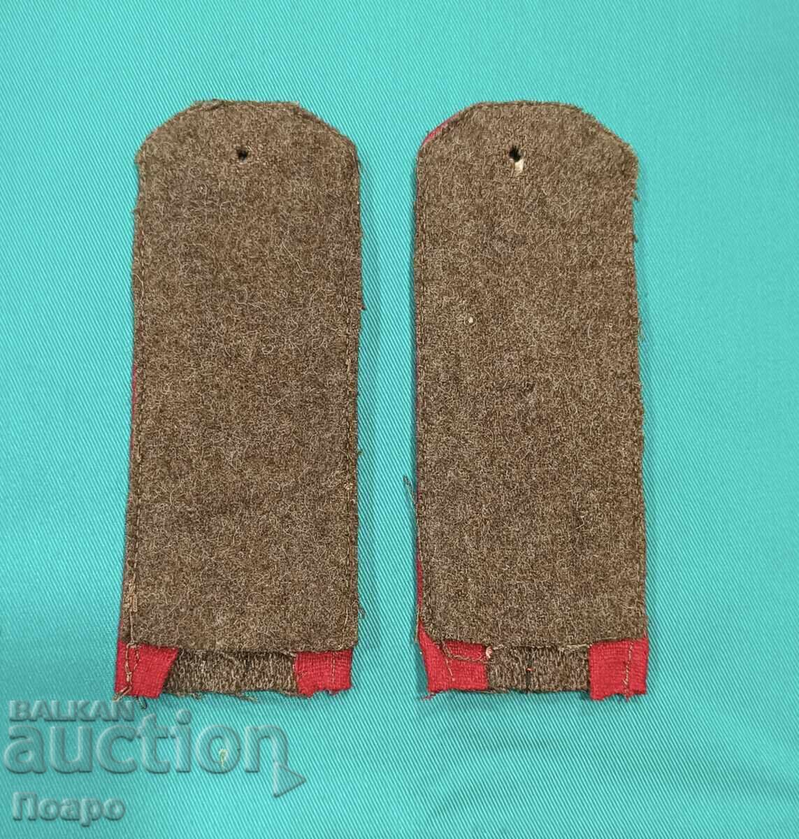 Old shoulder boards - officer's with price € 10.00 | 19.56 BGN Old shoulder boards - officer's with price € 10.00 | 19.56 BGN