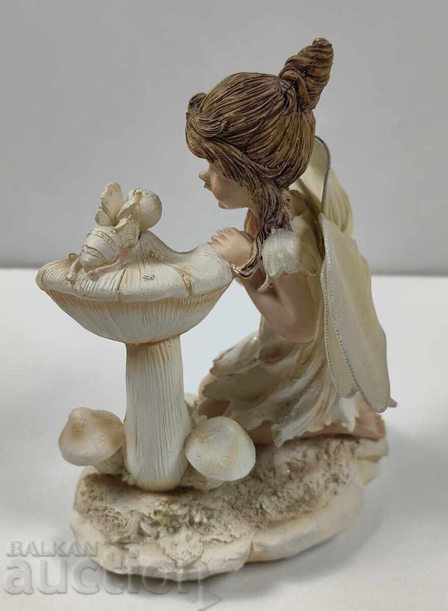 COMPOSITION GIRL CHILD BABY ANGEL MUSHROOM HEALTHY - 6