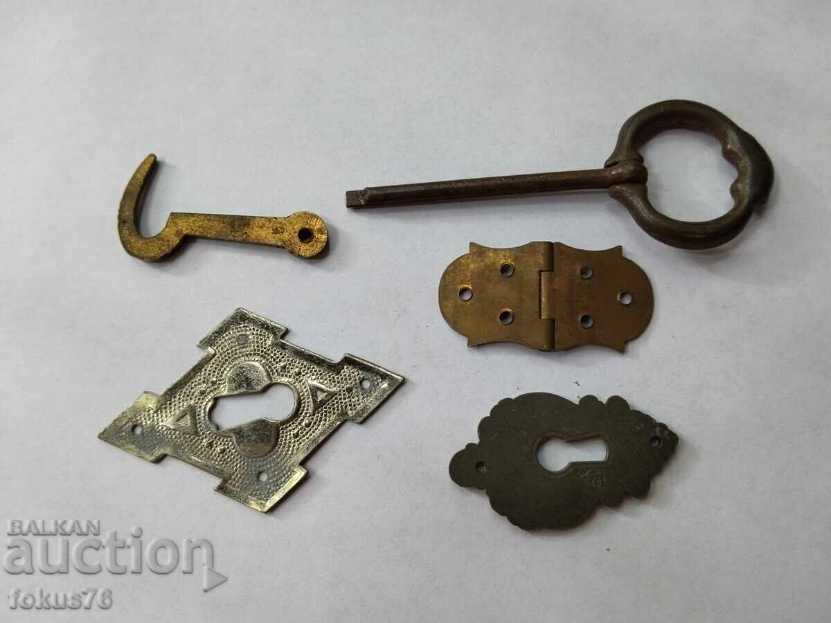 Lot of old hinges rings hardware with price € 10.00 | 19.56 BGN Lot of old hinges rings hardware with price € 10.00 | 19.56 BGN