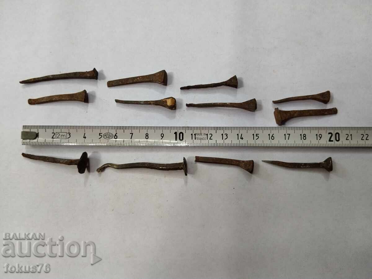 Delivery of Lot of old forged nails