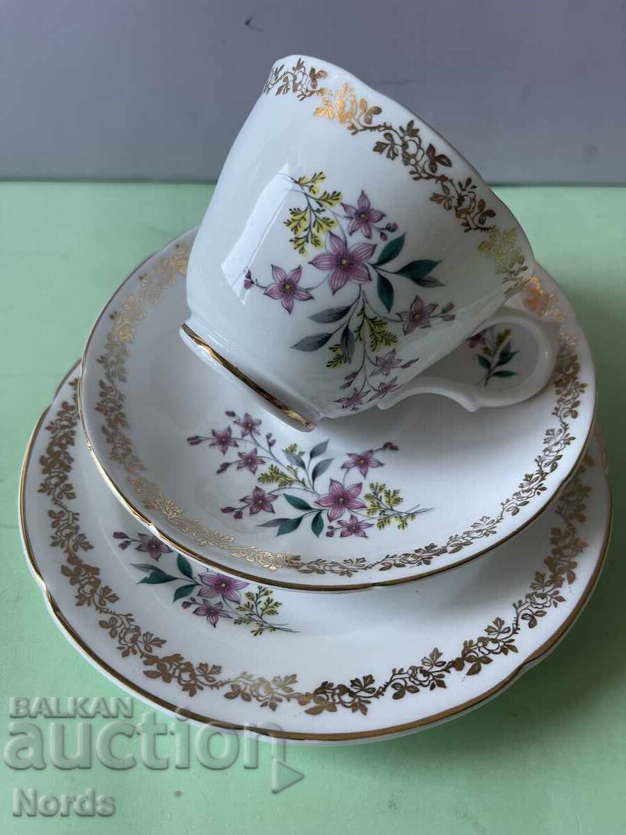 Royal Grafton set frumos din porțelan cu preț € 3.50 | 6.85 BGN