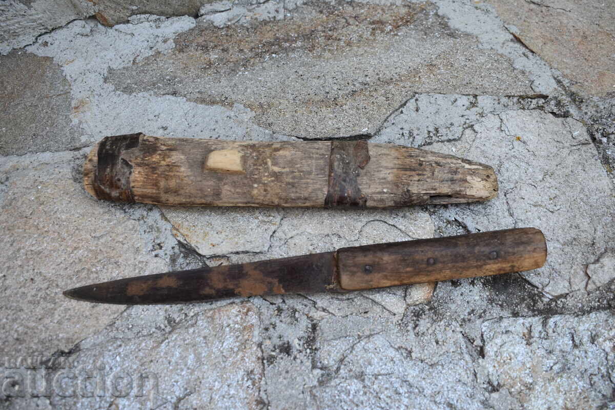 Livrarea Un cuțit vechi Livrarea Un cuțit vechi