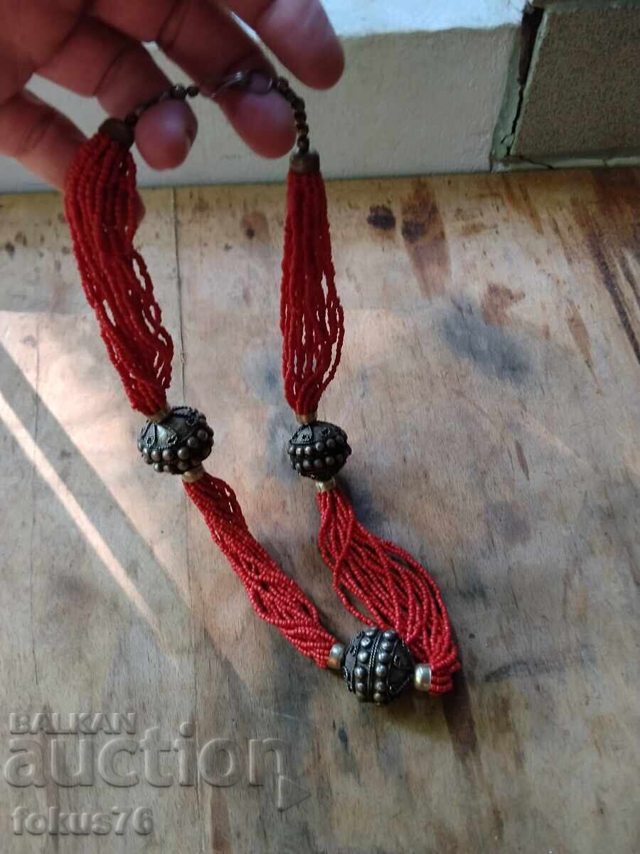 Delivery of Old ethnographic necklace for folk costume necklace necklace