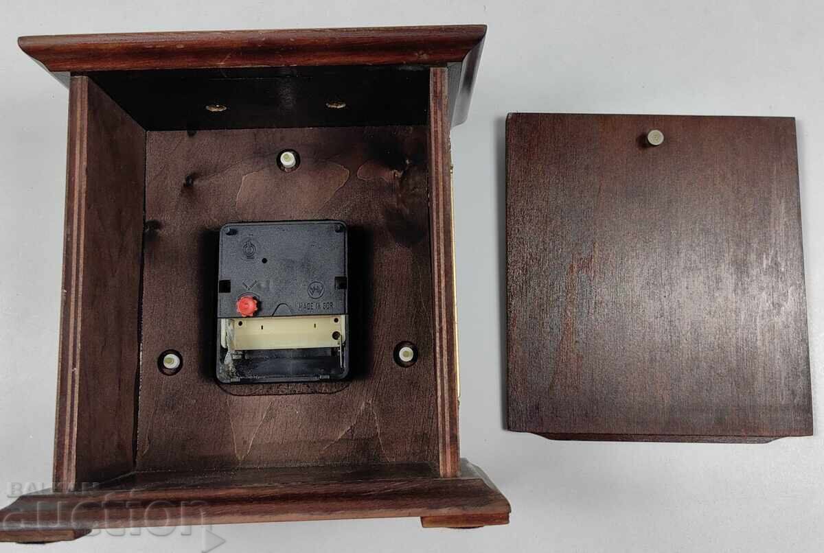 Table quartz clock on battery for decoration, does not work - 6 Table quartz clock on battery for decoration, does not work - 6
