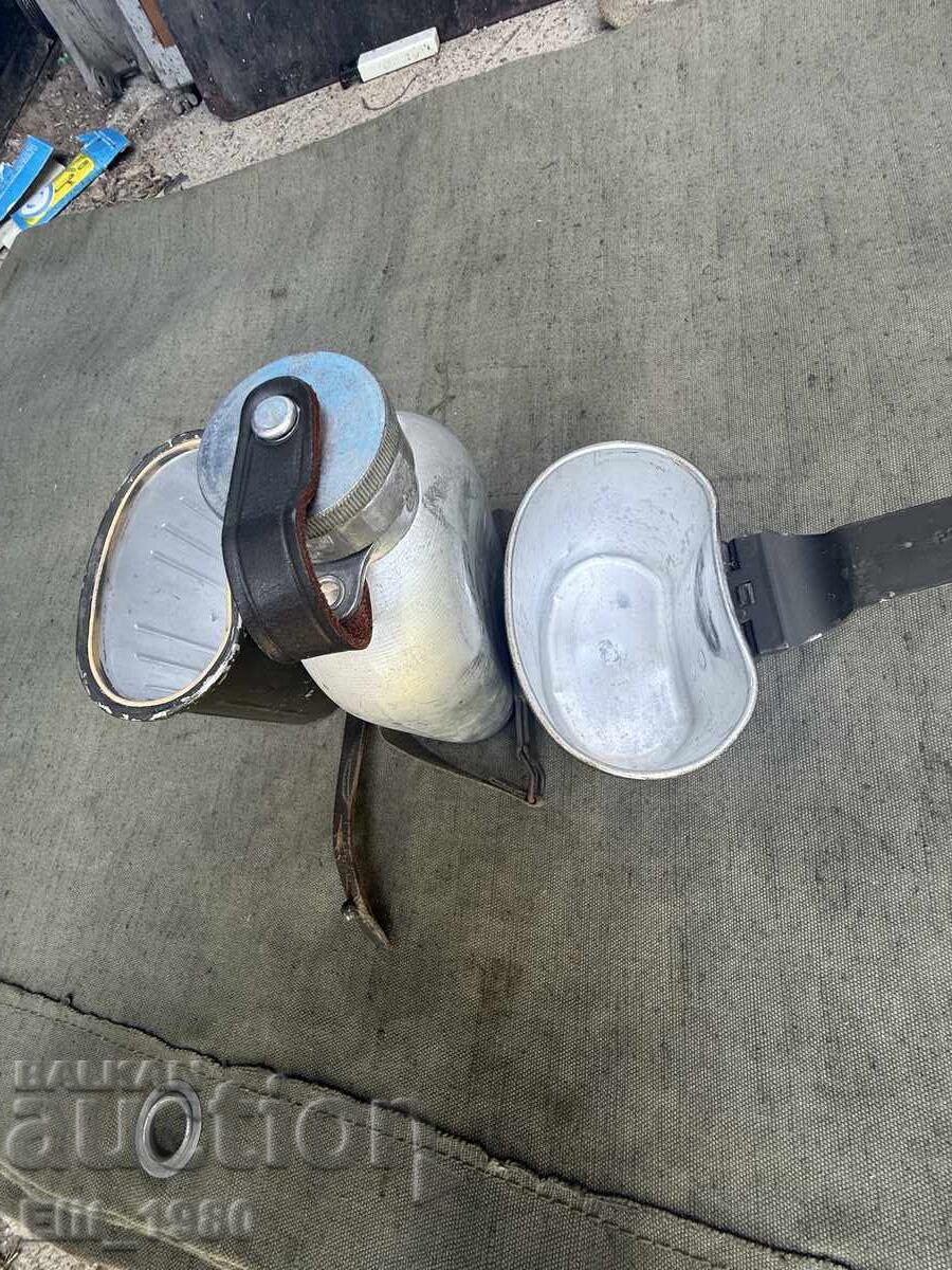 Delivery of German army mess kit