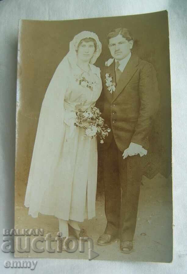 Old photograph - wedding, bride, newlyweds, 1920, Orhanie city Old photograph - wedding, bride, newlyweds, 1920, Orhanie city